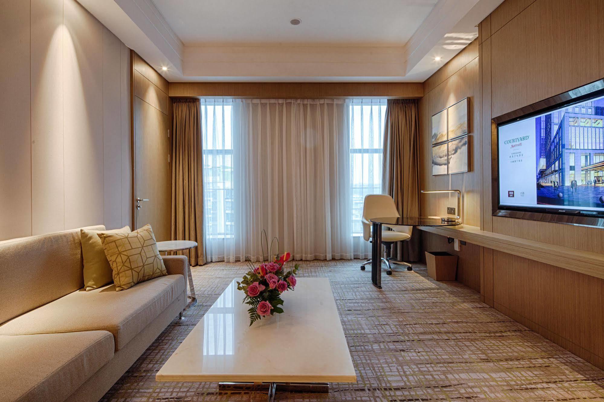 Courtyard By Marriott Hszincsang Kültér fotó